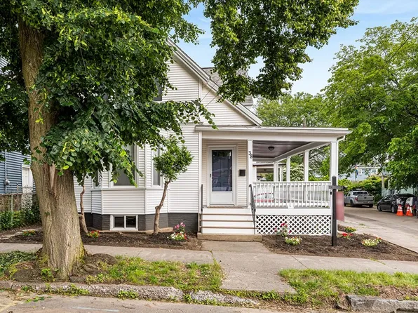 38 Seymour Ave, Lynn, MA 01902