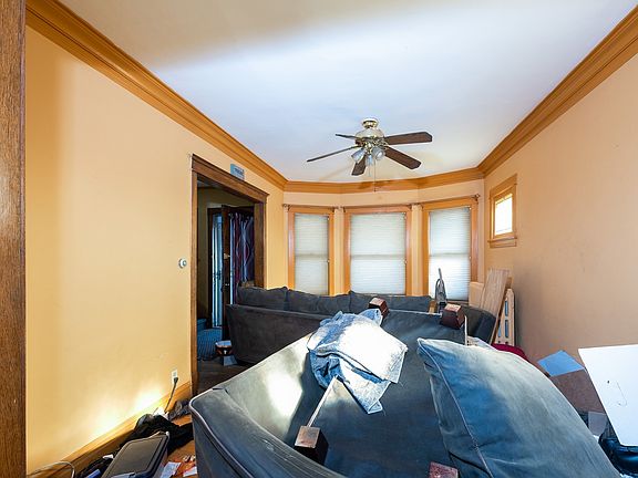 4th image of 931 S Humphrey Ave