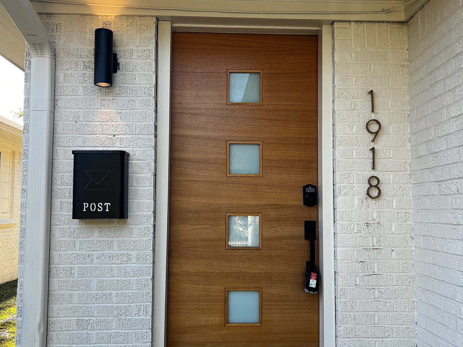 2 bed, 800 sqft, $1,200 — Photo 1