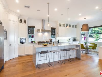 3568 Veteran Ave, Los Angeles, CA, 90034