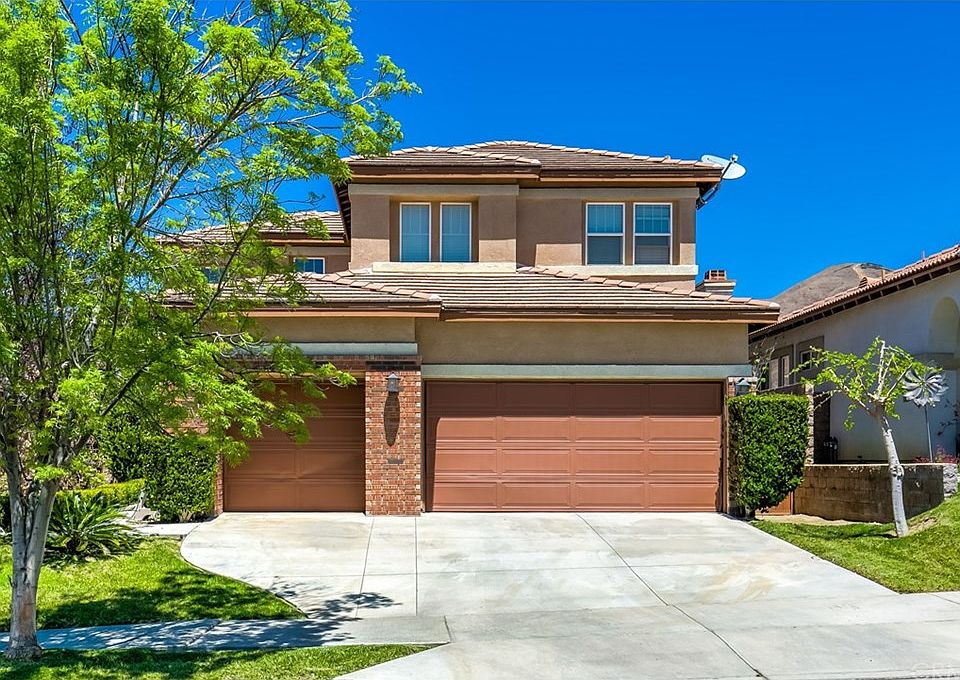 1st image of 33942 Lake Breeze Dr