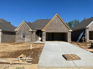 5814 Thomas St, Horn Lake, MS 38637
