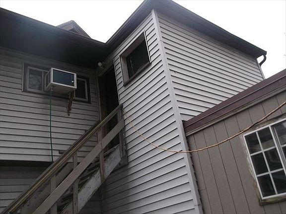 3rd image of 1158 Manning Ave