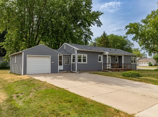 405 5th Ave NW, Kasson, MN 55944