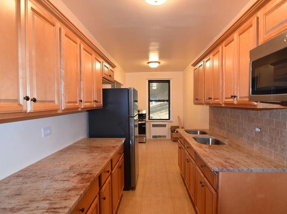 1st image of 1820 Avenue P
