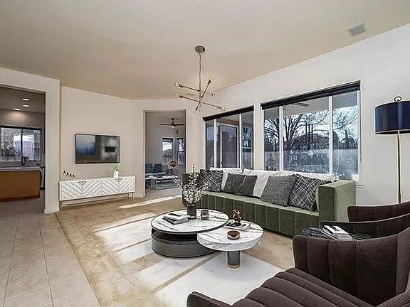 4th image of 170 Vista Cove Cir