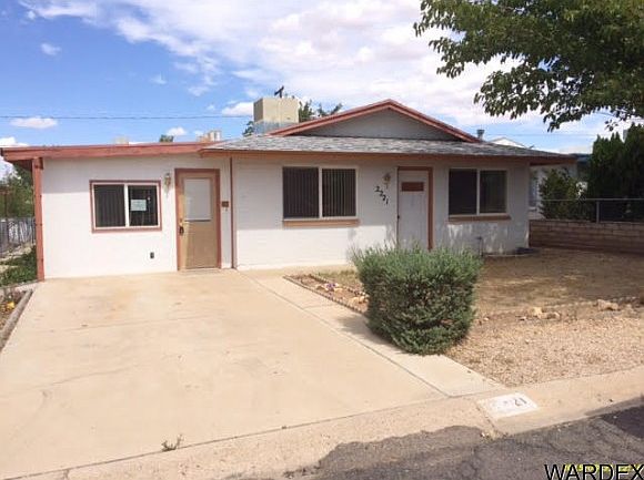 1st image of 2221 Club Ave