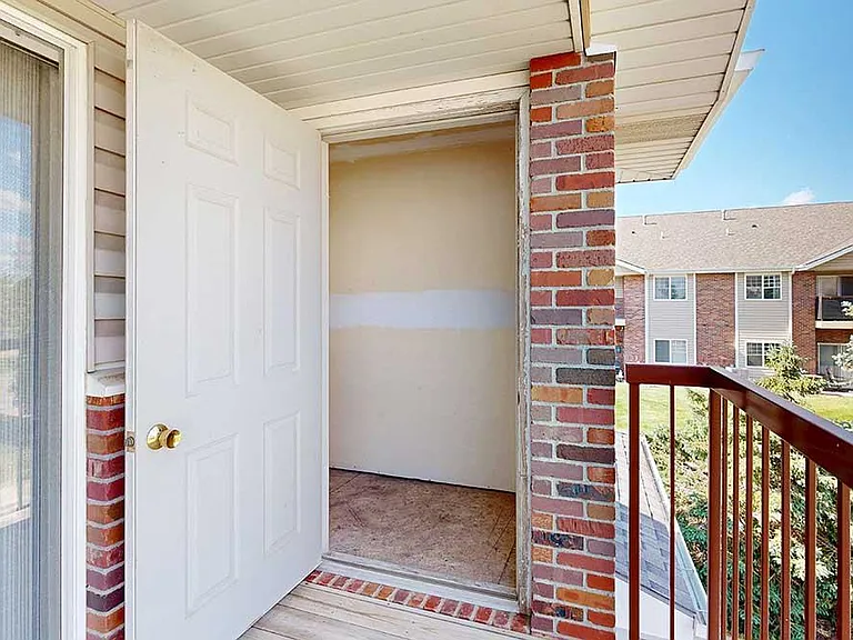 Northbrook Apartments — Photo 169