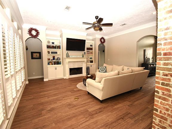 4th image of 11620 Ridgecrest Dr