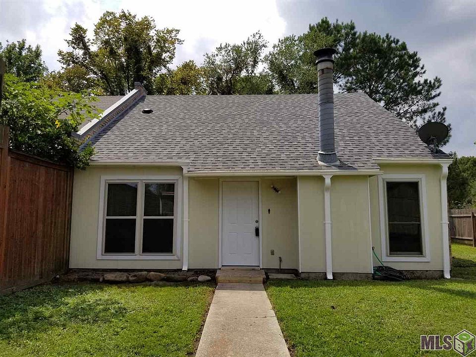 1st image of 8702 Pecan Tree Dr