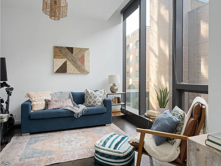 250 Spring St #313 — Photo 22