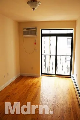 Rented by Mdrn Residential | media 6