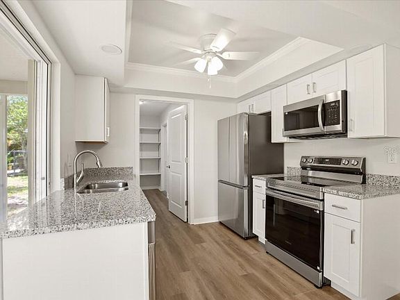 5th image of 2278 Pinellas Dr