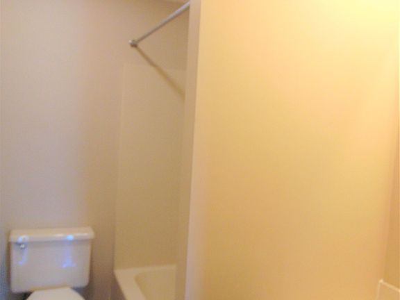 4th image of 405 Cobbler Dr
