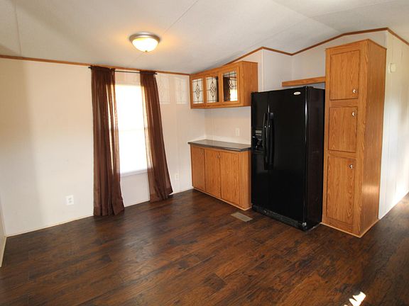 Dining area in kitchen