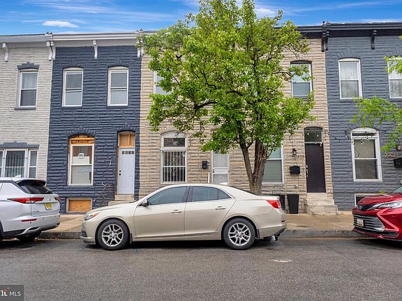 3rd image of 2425 Ashland Ave
