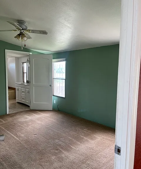 238 N Prince Dr — Photo 7