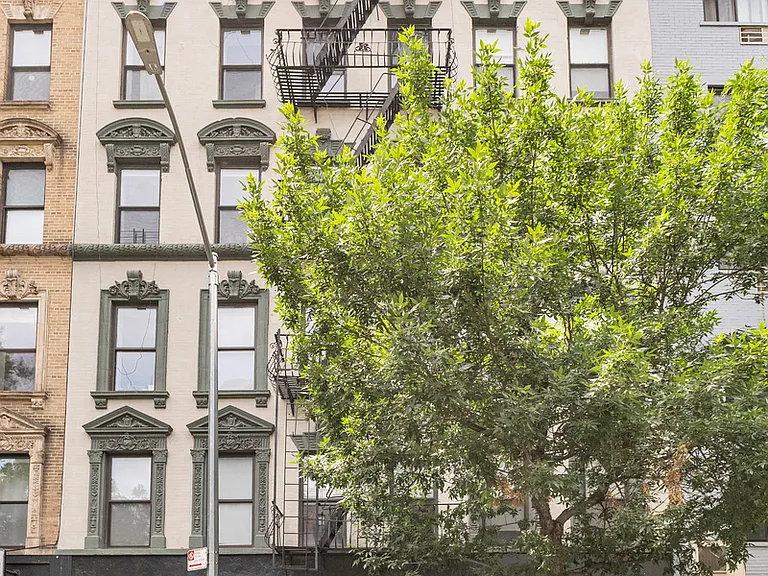 245 Eldridge St #2R — Photo 12