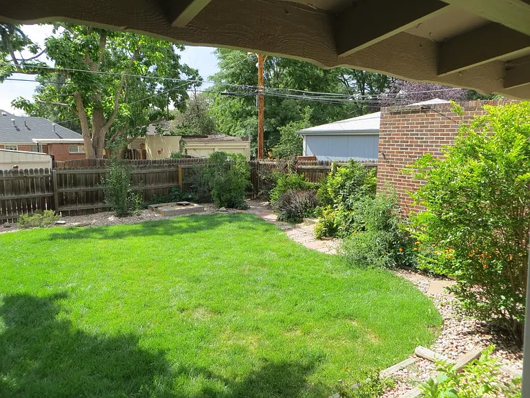 1455 S Garfield St — Photo 8