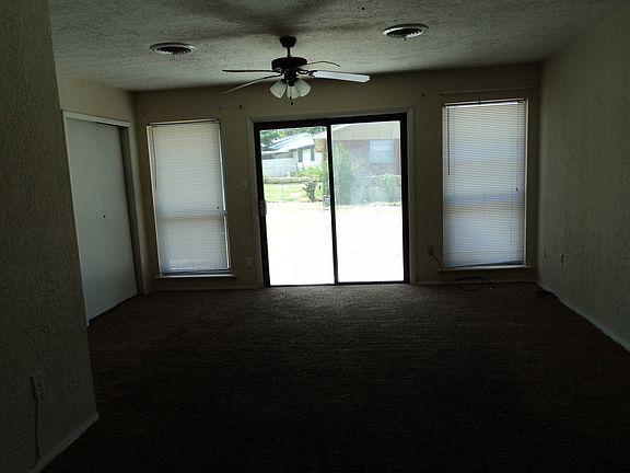 3rd image of 1626 NW 45th St