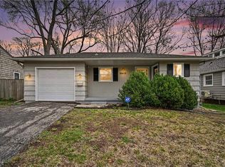 5613 Riggs St, Mission, KS 66202