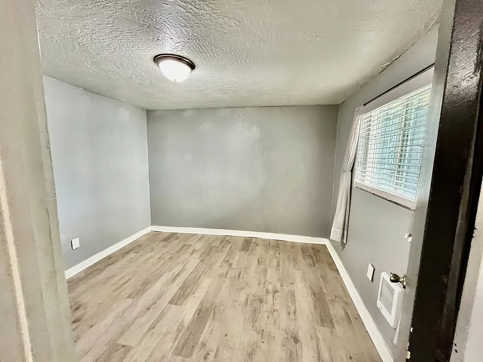 1 bed, 450 sqft, $1,800 — Photo 3