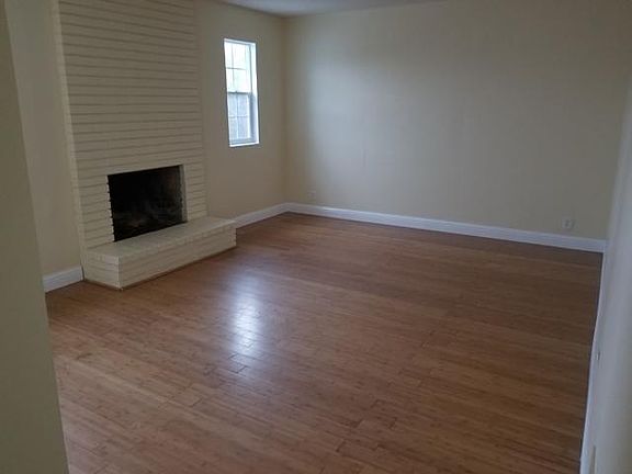 3rd image of 2014 Southwood Dr