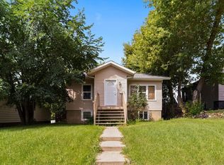 4828 E 52a St, Camrose, AB T4V 1W4