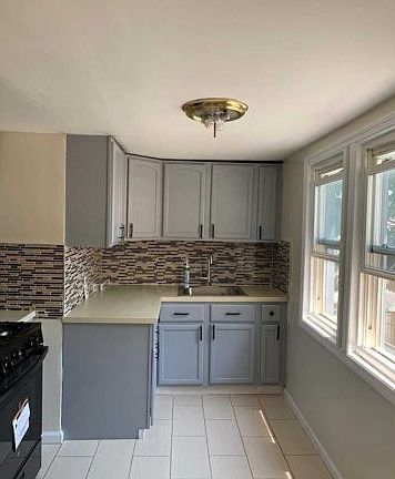 2nd image of 91-43 118th St #2