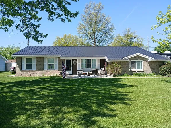 1526 Palmer Dr, Defiance, OH 43512