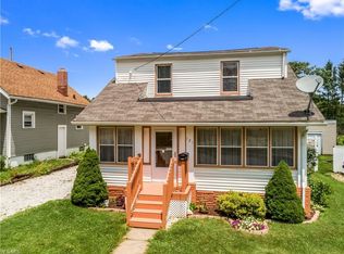 121 Elmwood Ave, Barberton, OH