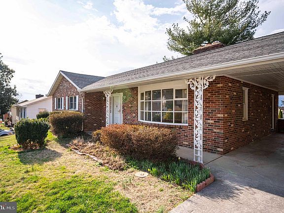 5th image of 16 Gloucester Rd