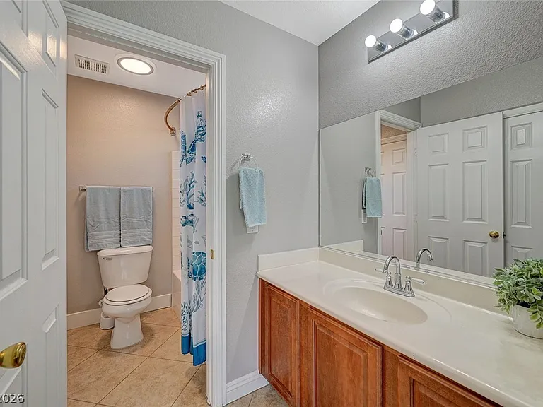 8454 Cerritos Ct — Photo 26
