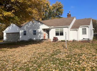 400 W Smith Valley Rd, Greenwood, IN 46142