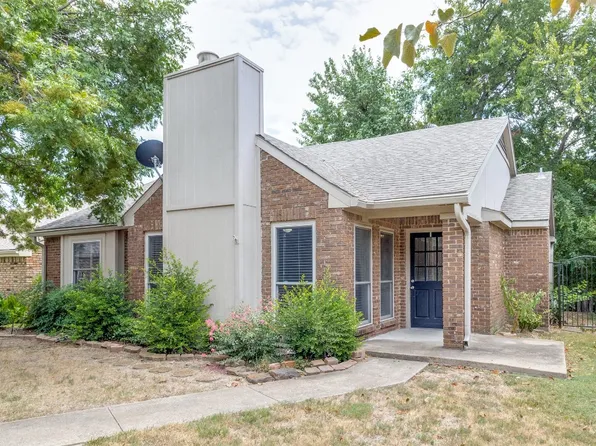 8238 Old Moss Rd, Dallas, TX 75231