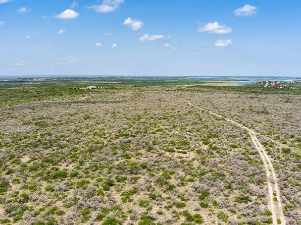 14 Kelley Ranch Rd, Del Rio, TX 78840