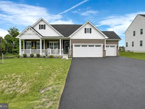 1601 Shannon Dr S, Greencastle, PA 17225