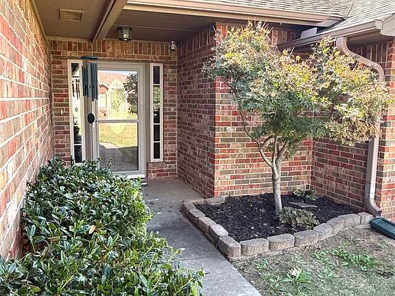 2nd image of 402 E Kinder Ct