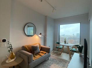 15 Park Dr APT 1, Boston, MA 02215