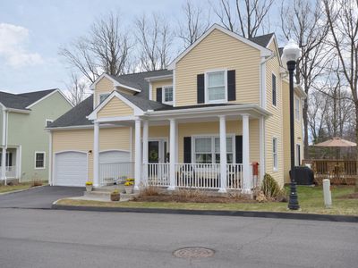 120 Maple Oak Dr, Stratford, CT, 06614