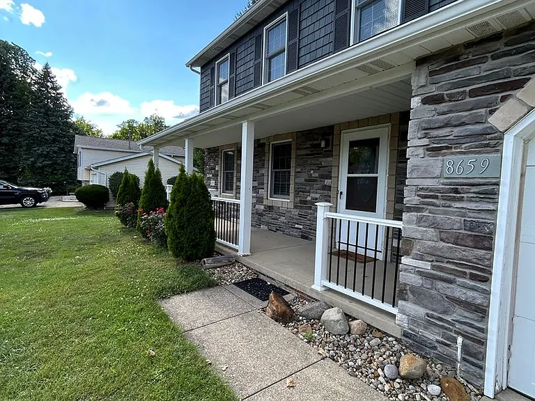 8659 Groveside Dr — Photo 49