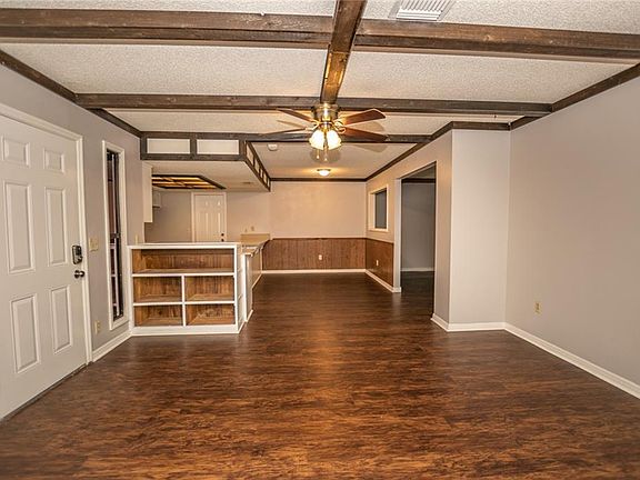 4th image of 2168 El Campo Ave