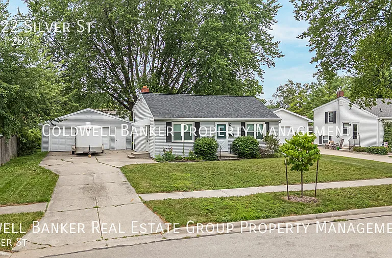 1022 Silver St — Photo 1