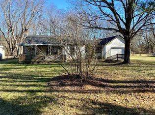 1418 S Waynesville Rd, Oregonia, OH 45054