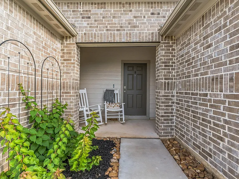 821 Bahia Pl — Photo 25