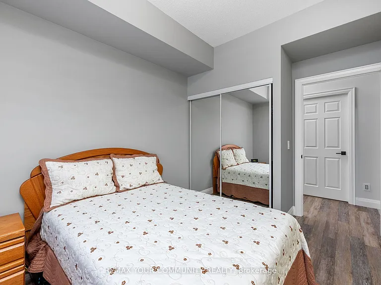 9973 Keele St #202 — Photo 16