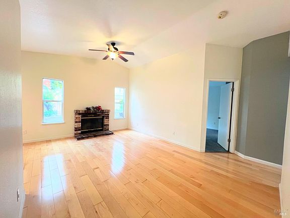 4th image of 1188 Trombetta Street