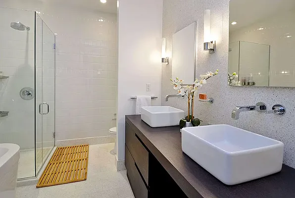 Rented by Compass | media 77