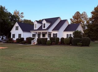 102 Blue Barker Rd, Honea Path, SC 29654