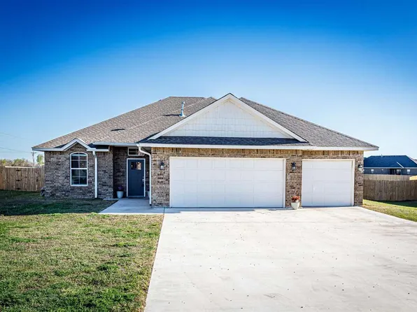 5953 NE Yorktown Ct, Elgin, OK 73538